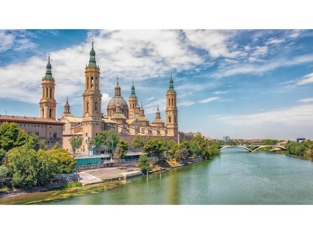Casa Mar Centro Apartment Zaragoza Bagian luar foto